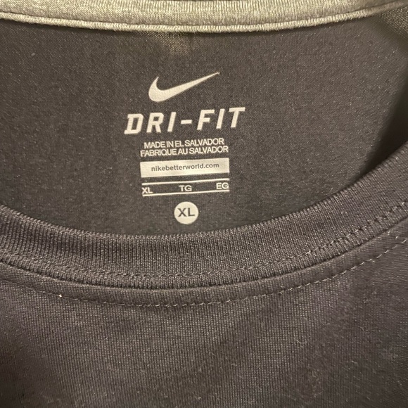 Nike Dry-Fit Logo Sport Tee (Girl XL) - Picture 2 of 2